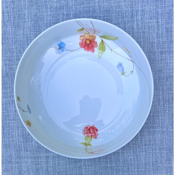 Mikasa Just Flowers Bone China 9 in Round Serving Bowl - Picture 1 of 6